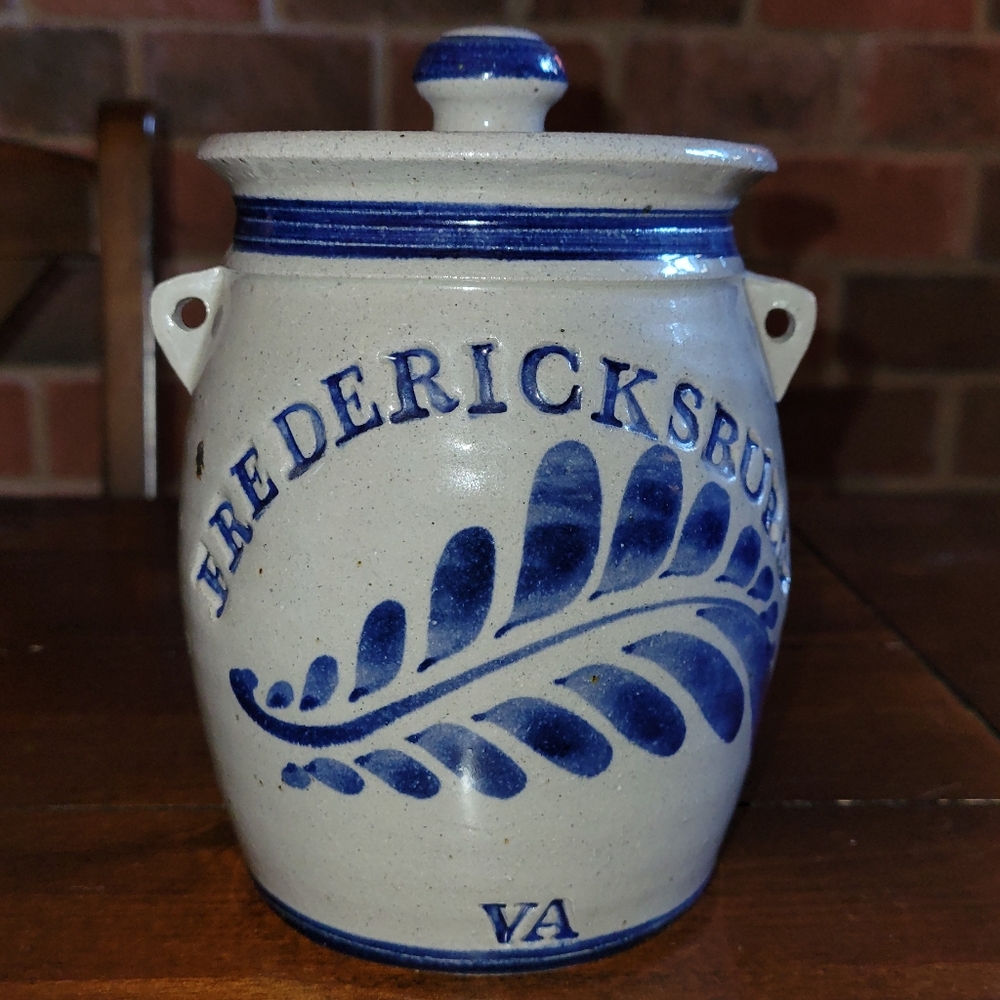 Westerwald Pottery Stoneware Lidded Crock Fredericksburg VA Phil Schaltenbrand